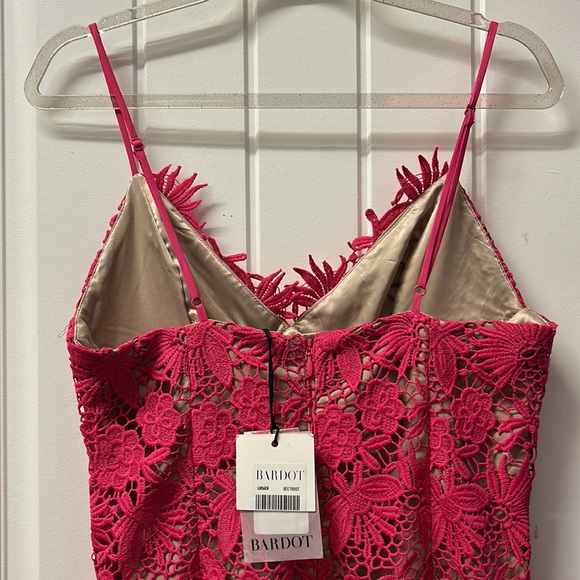 BARDOT Tayla Lace Dress NWT - Picture 5 of 6
